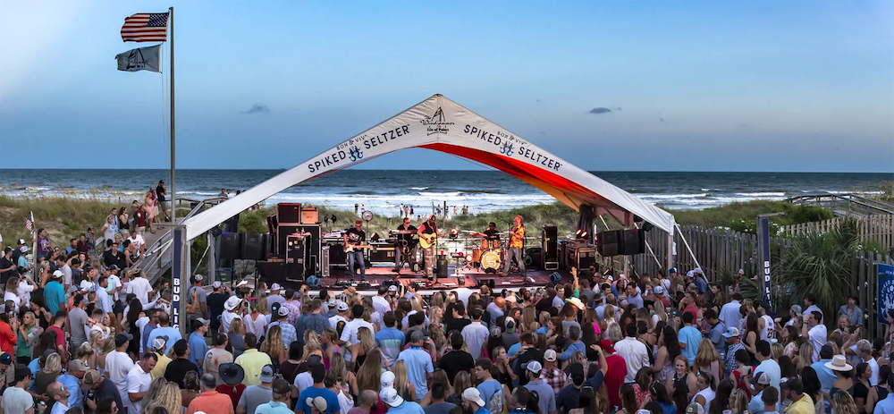 concert at The Windjammer